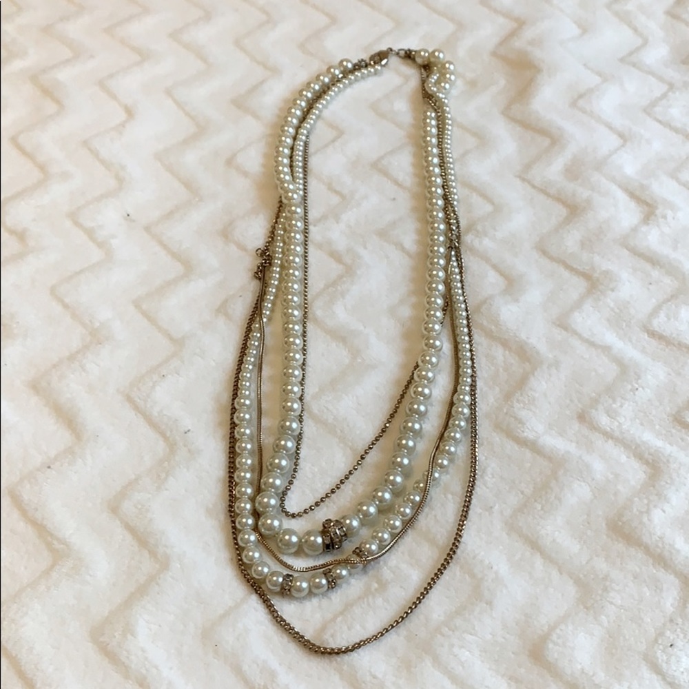 Gold and pearl long necklace
